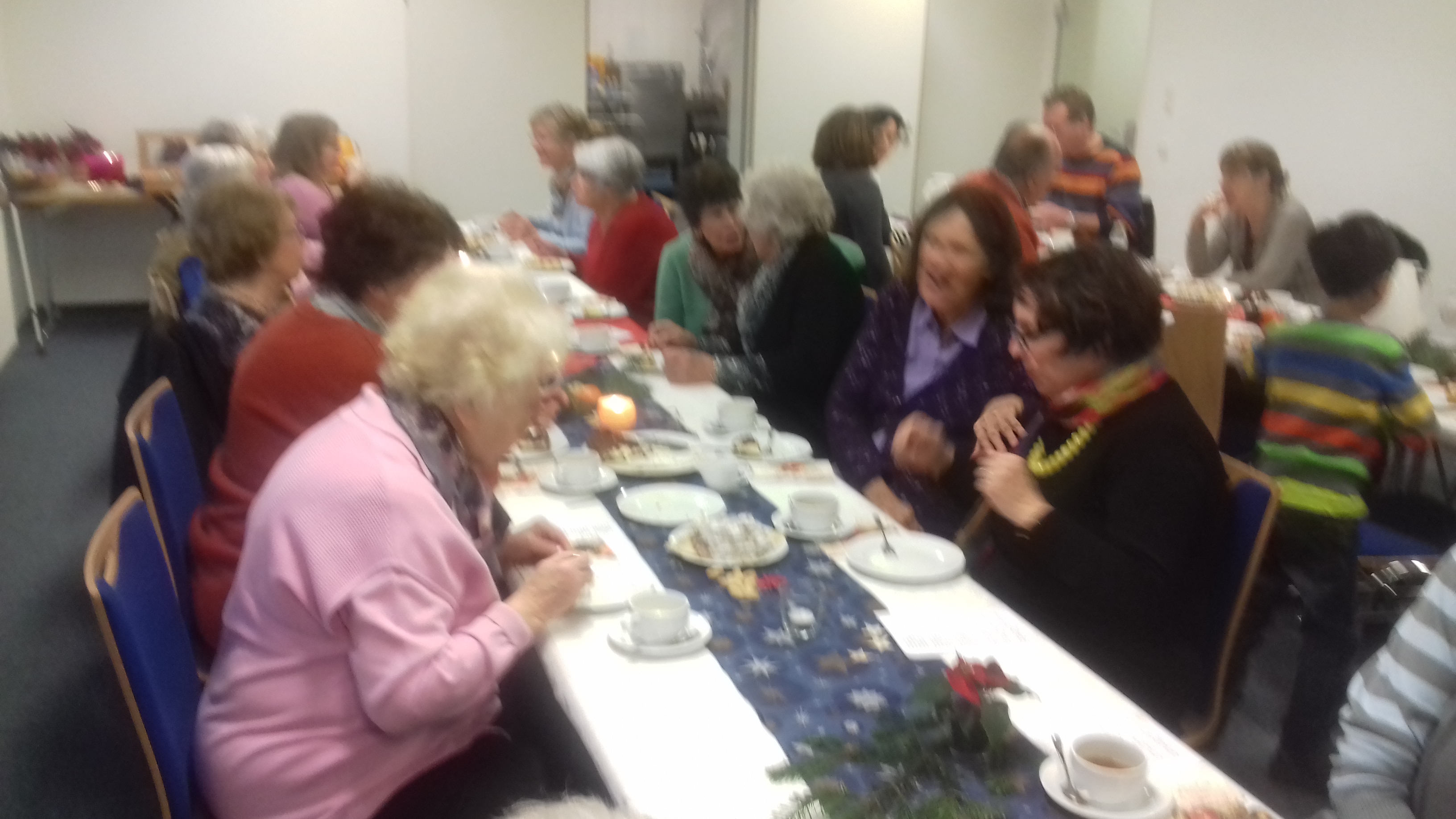 Adventsfeier der Senioren und die Bäume der Bibel